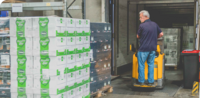 Wir setzen speziell entwickelte Coilmulden für den sicheren Transport von Coils, Metallrollen und schweren Blechen ein.